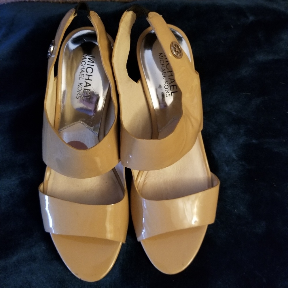 Cream Michael Kors Heel's